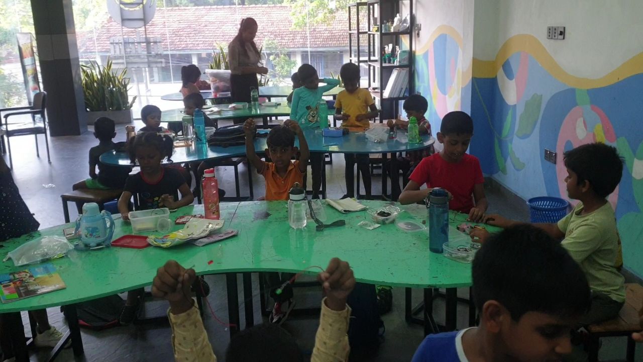 Students at the Galle branch