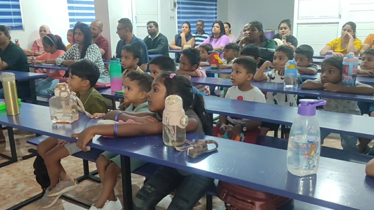 Ceylon Robotics students at the Mount Lavinia branch