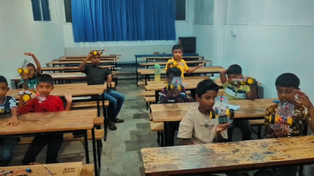Ceylon Robotics students at the Panadura branch